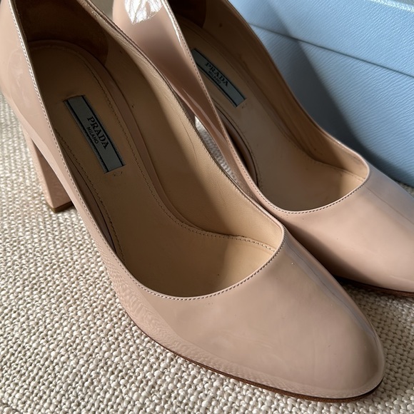 Prada Beige Patent Leather Pumps - Picture 4 of 9